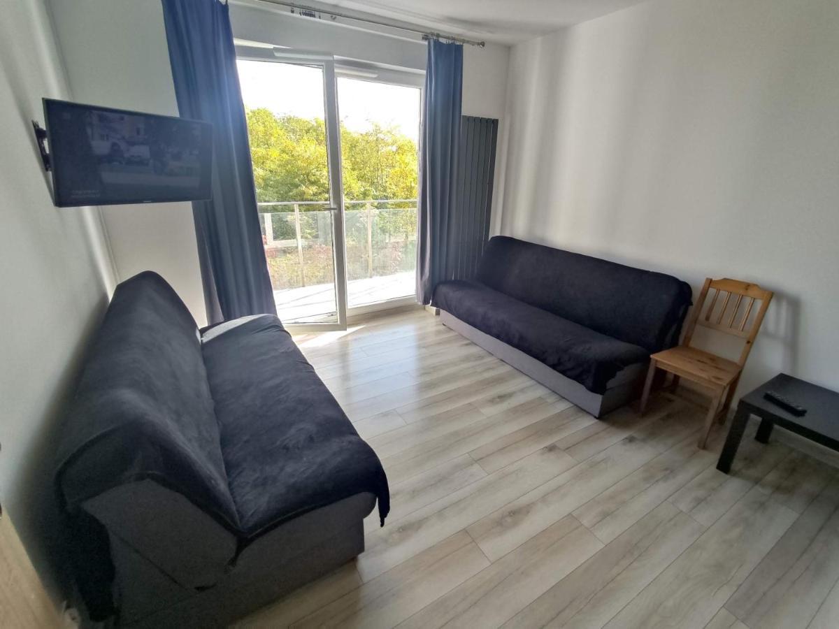 1110 Smialego 39 - Tanie Pokoje W Apartamencie - Samodzielne Zameldowanie - Self Check In Познан Екстериор снимка