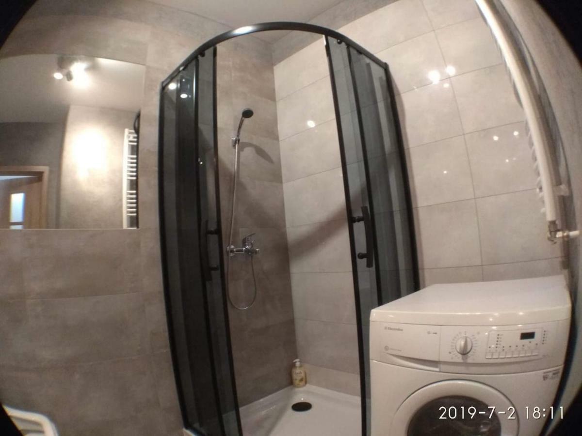 1110 Smialego 39 - Tanie Pokoje W Apartamencie - Samodzielne Zameldowanie - Self Check In Познан Екстериор снимка